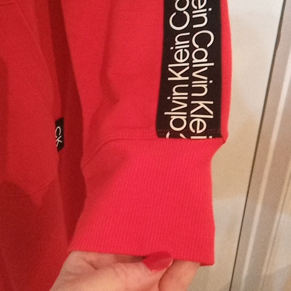 NWT🎁FREE GIFT INCLUDED 🎁Dress Midi Stretch Sport Hood Long Sleeves Cuffs - Picture 7 of 15